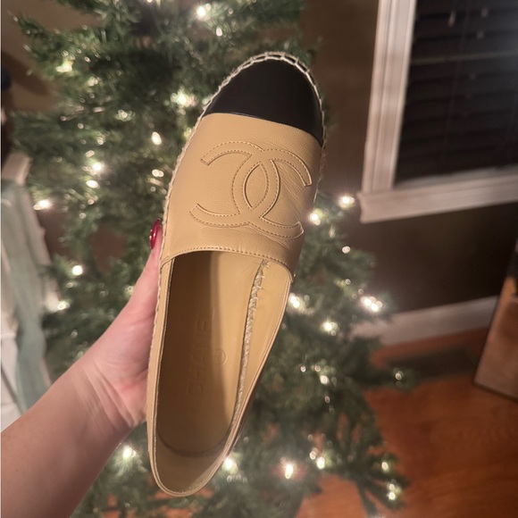 Chanel shoes - Picture 1 of 6